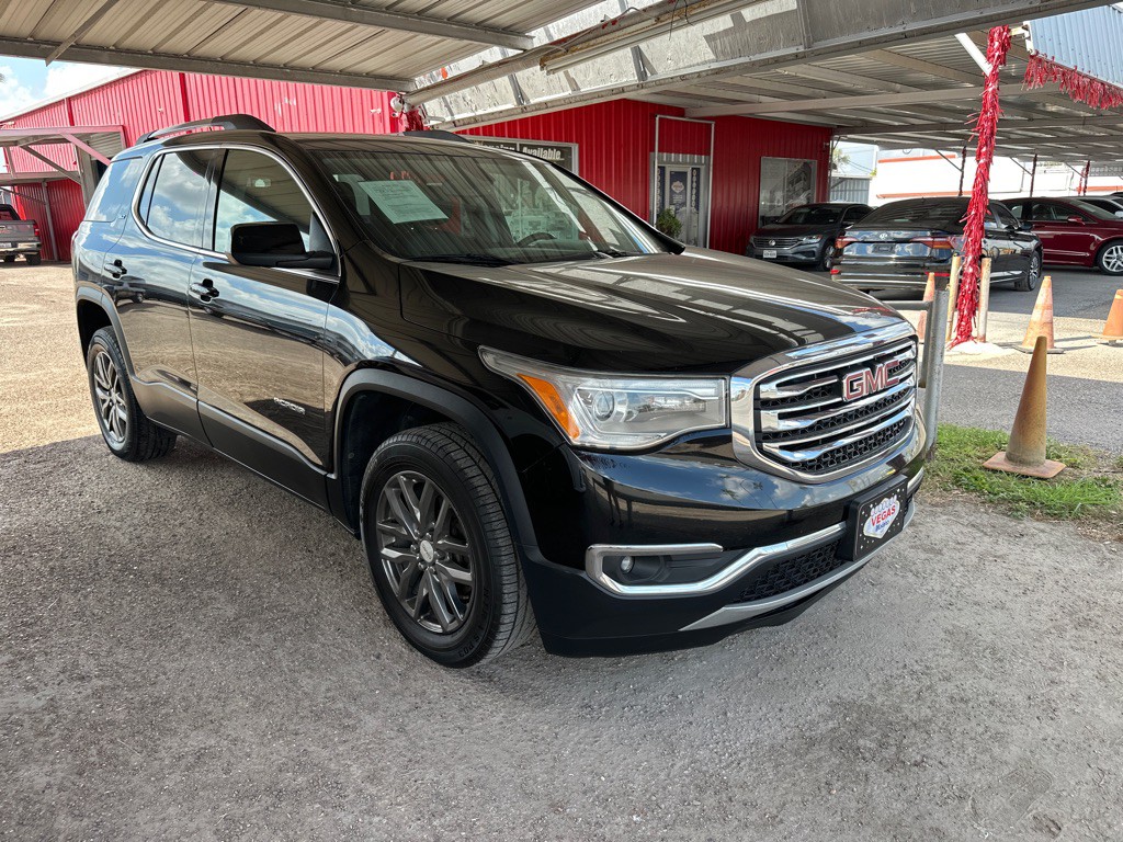 2017 GMC Acadia Image 2