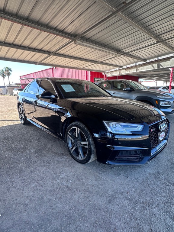 2017 Audi A4 Image 2