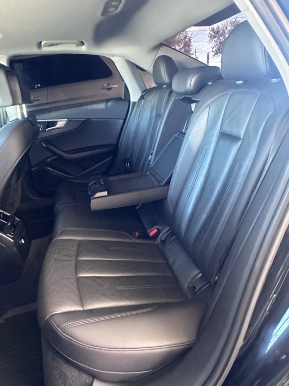 2017 Audi A4 Image 6