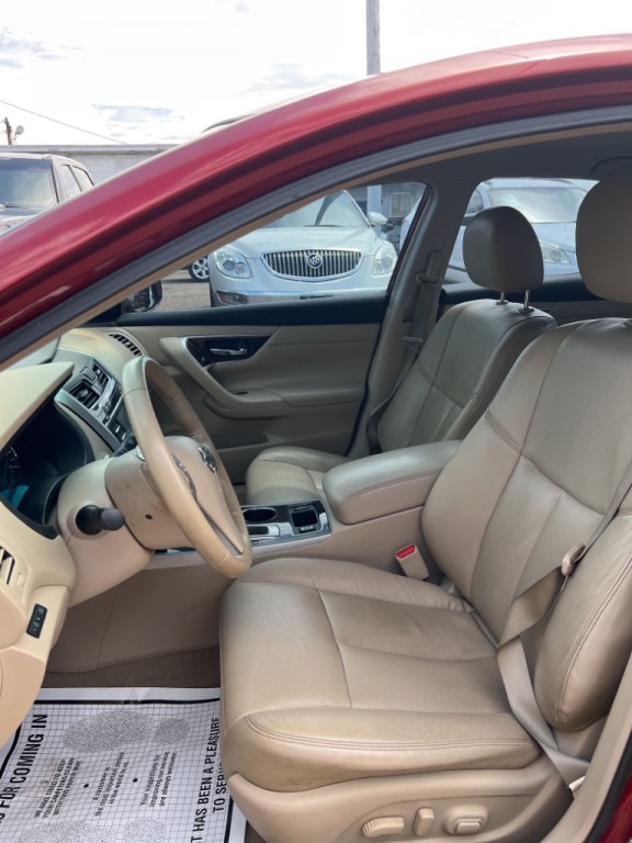 2013 Nissan Altima Image 8