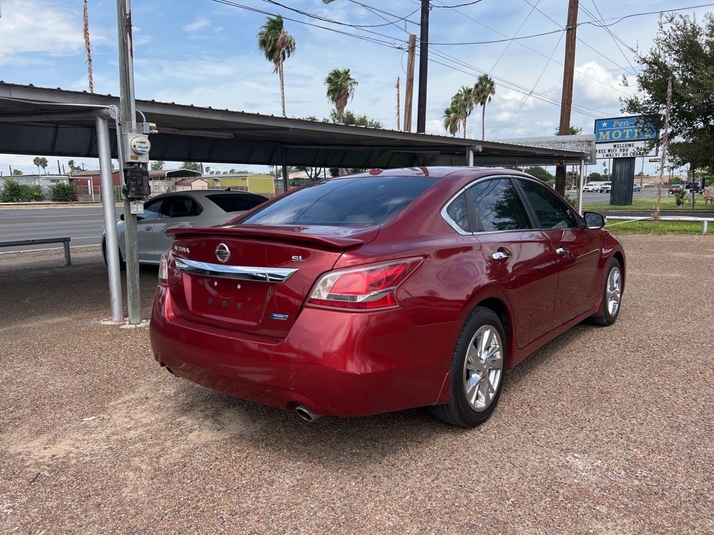 2013 Nissan Altima Image 12
