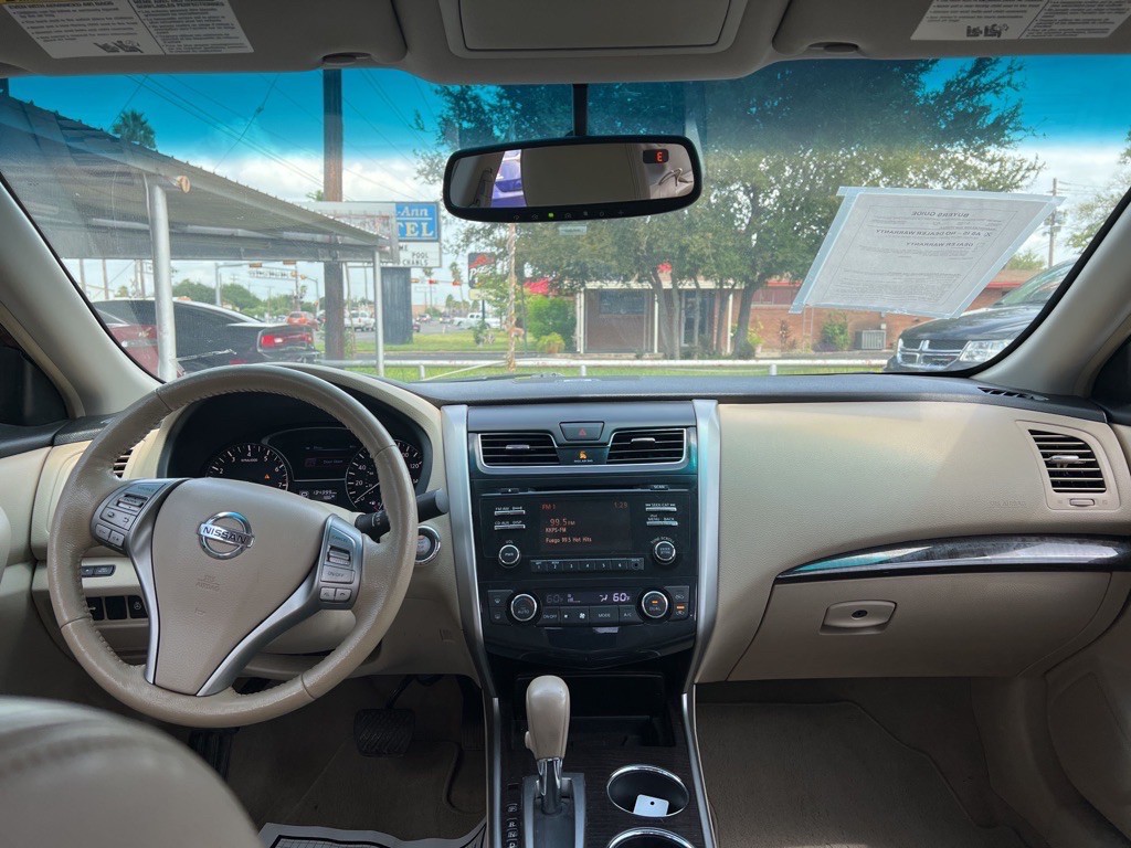 2013 Nissan Altima Image 22