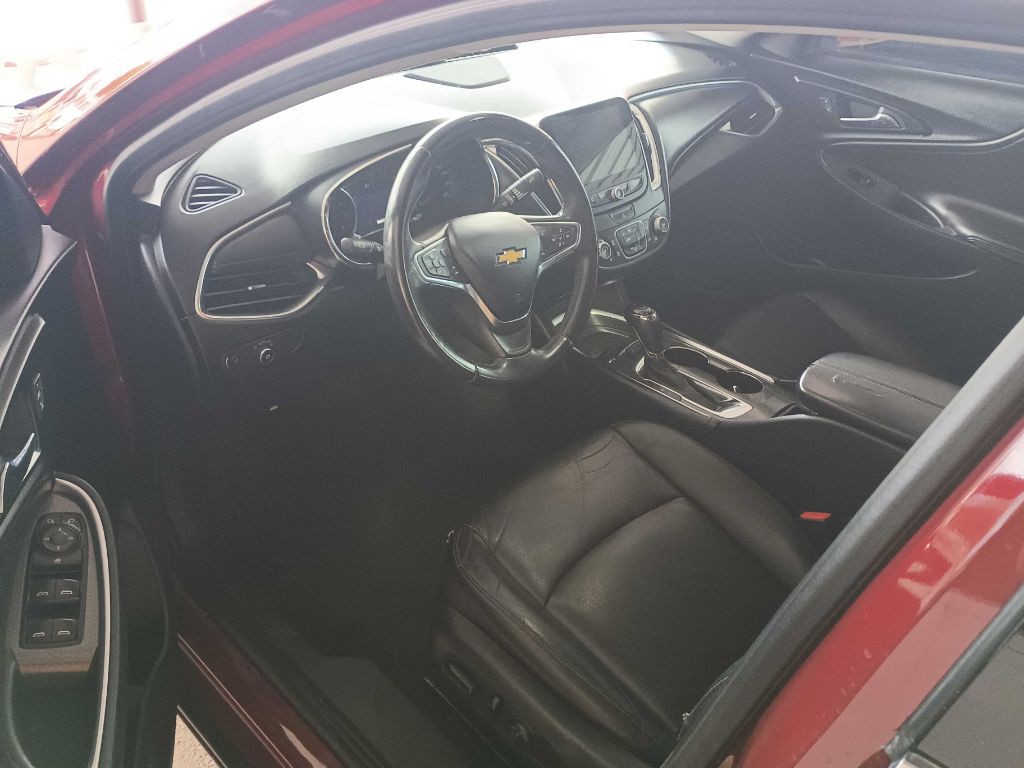 2018 Chevrolet Malibu Image 4