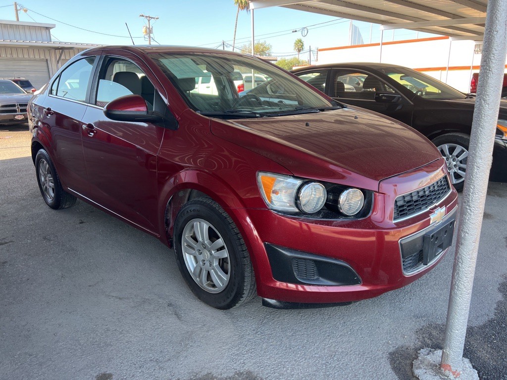 2016 Chevrolet Sonic Image 1