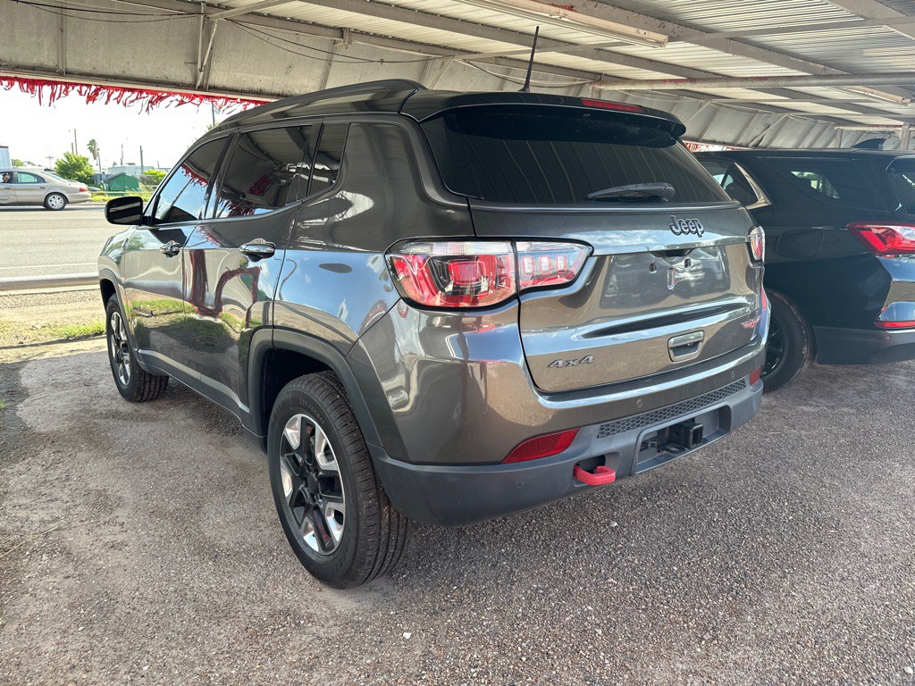 2017 Jeep Compass Image 2