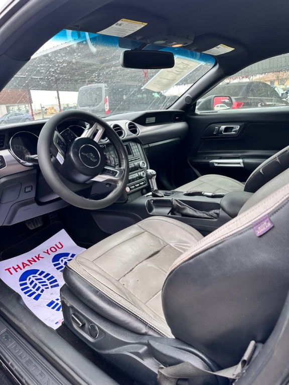 2015 Ford Mustang Image 4