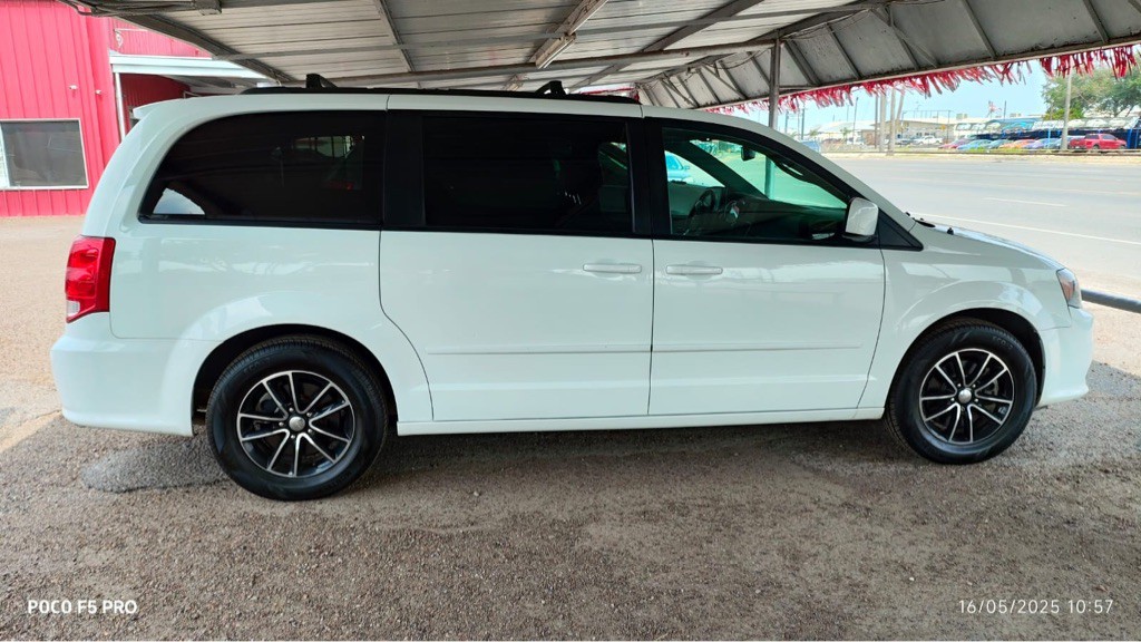 2017 Dodge Grand Caravan Image 3