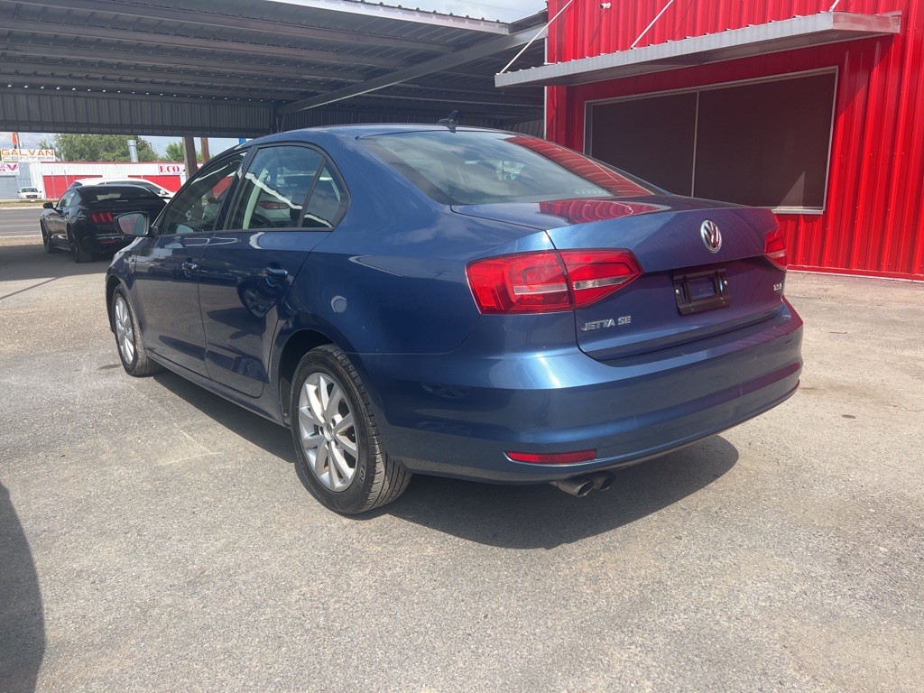 2015 Volkswagen Jetta Image 2