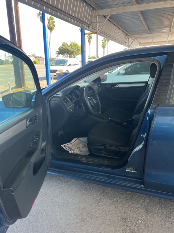 2015 Volkswagen Jetta Image 4