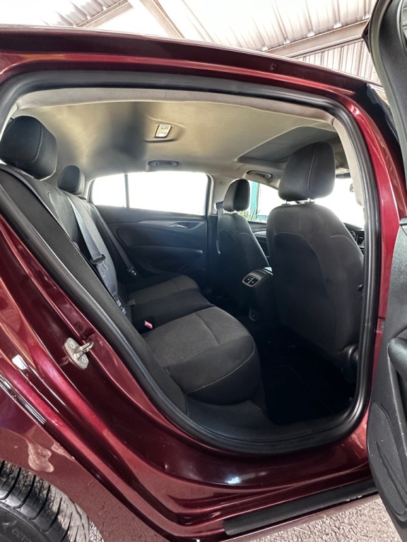 2018 Buick Regal Image 6