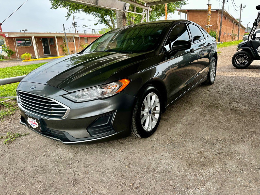 2020 Ford Fusion Image 1