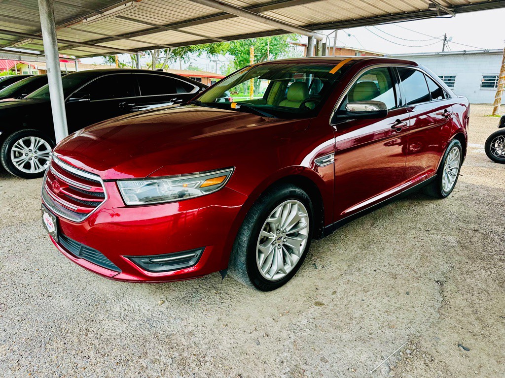 2017 Ford Taurus Image 1