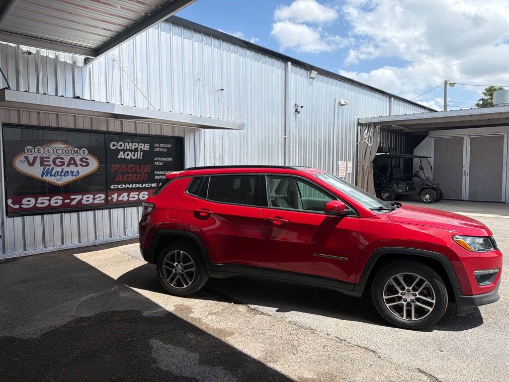 2018 Jeep Compass Image 2