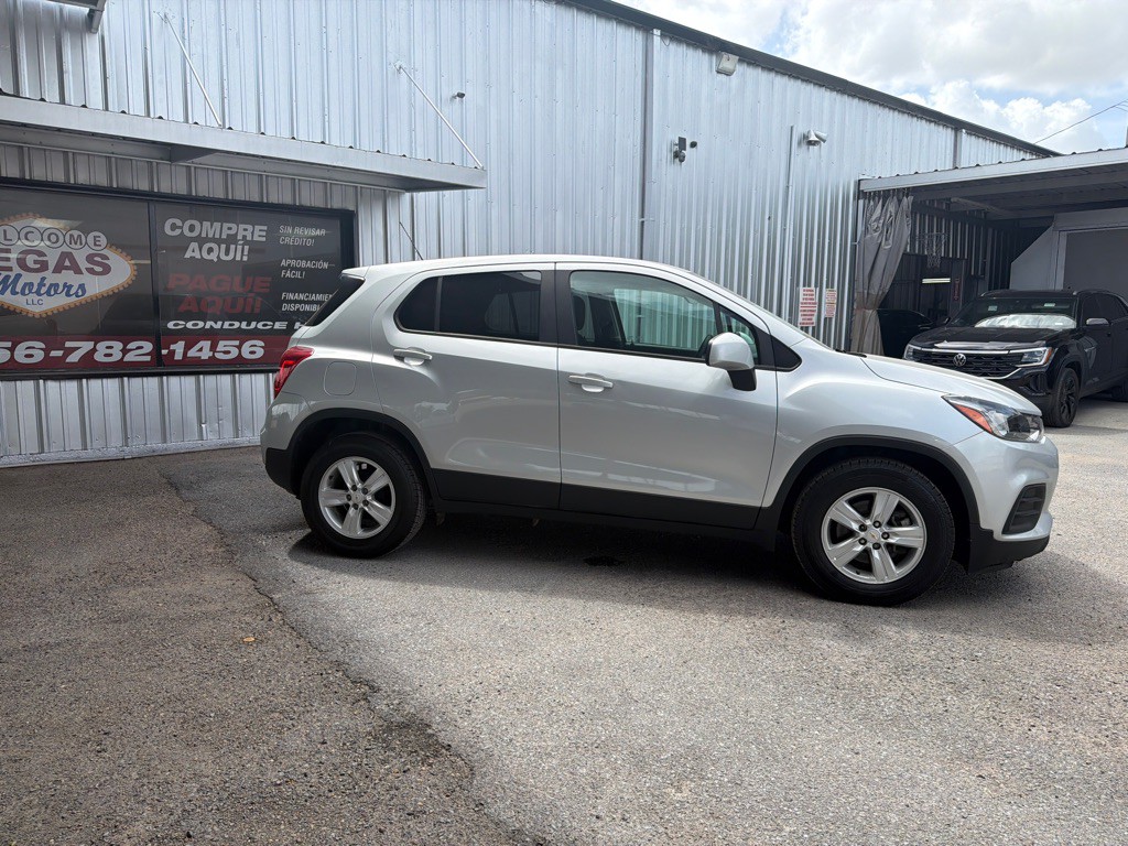 2020 Chevrolet Trax Image 2