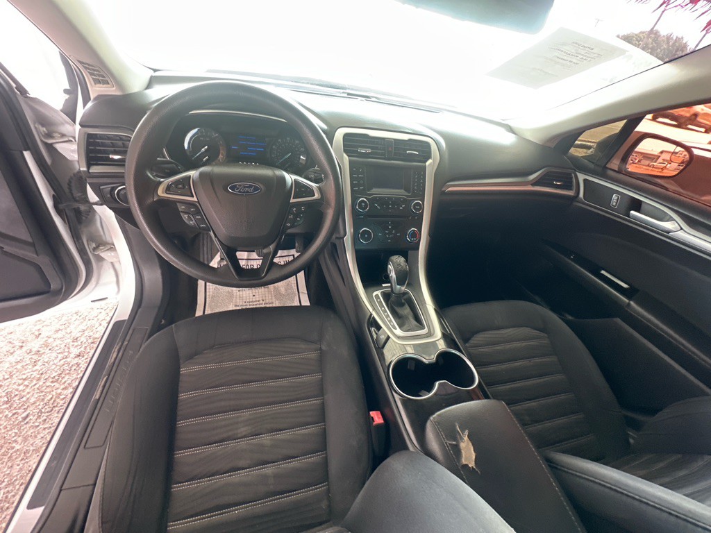 2016 Ford Fusion Image 4