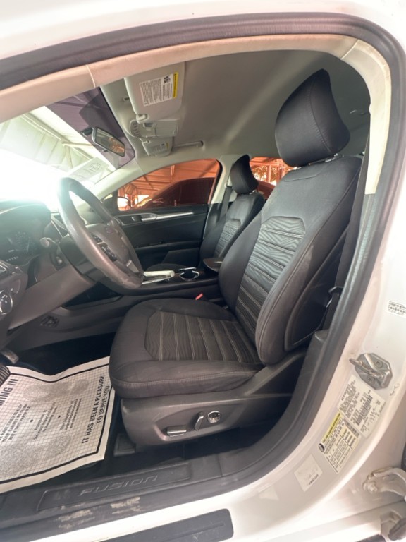 2016 Ford Fusion Image 5
