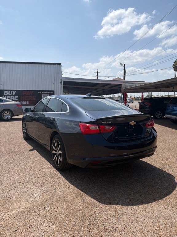 2018 Chevrolet Malibu Image 2