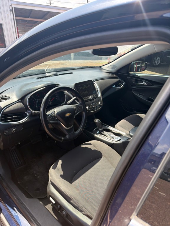 2018 Chevrolet Malibu Image 4