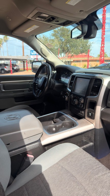2017 RAM 1500 Image 4