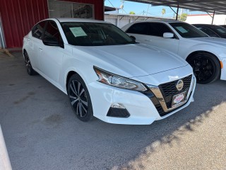 Image for 2019 Nissan Altima SR ID: 7542332