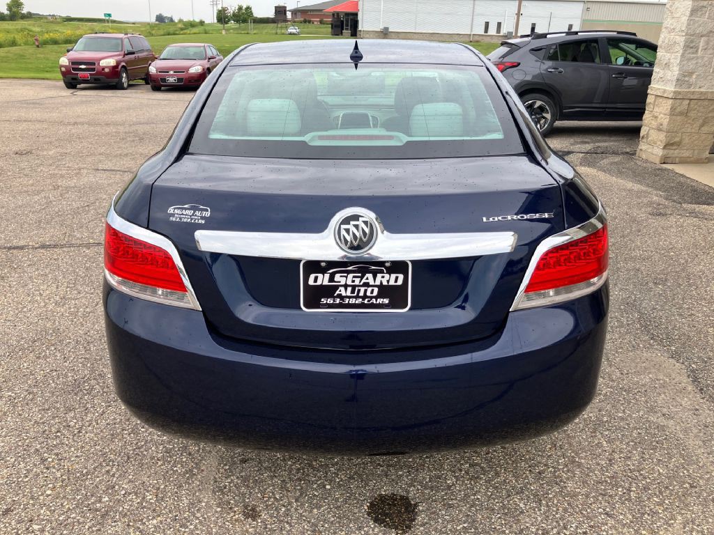 2010 Buick Lacrosse Image 6
