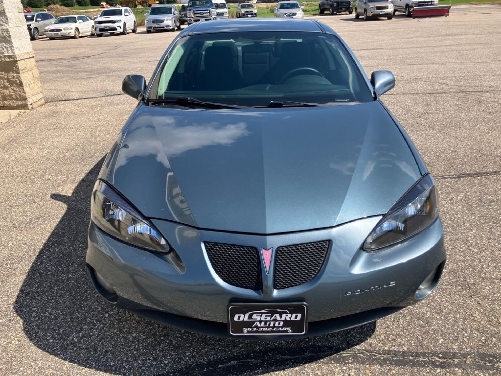 2006 Pontiac Grand Prix Image 5