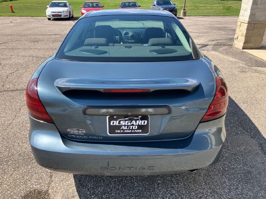 2006 Pontiac Grand Prix Image 6