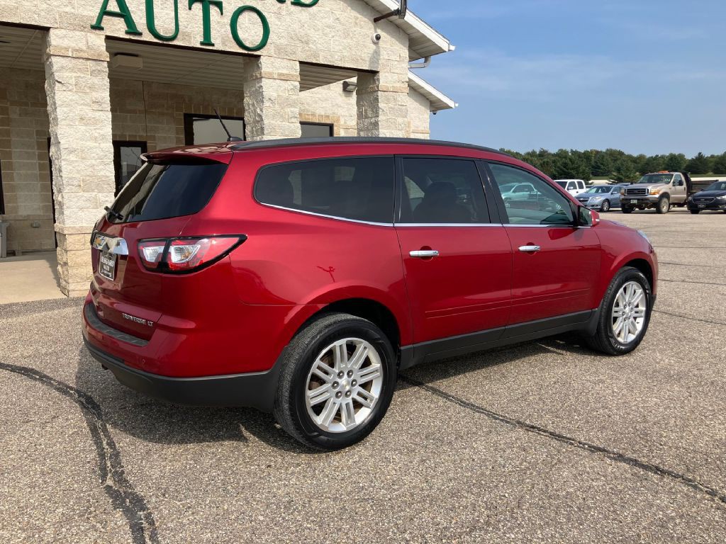 2014 Chevrolet Traverse Image 2