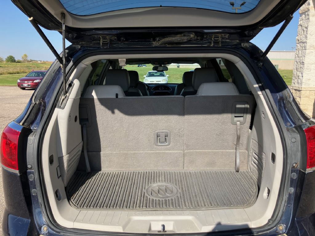 2017 Buick Enclave Image 9