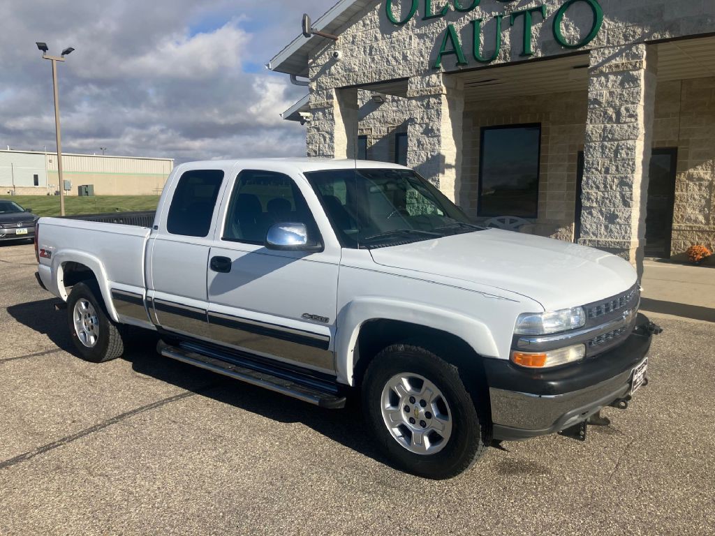 2000 Chevrolet Silverado 1500 Image 1