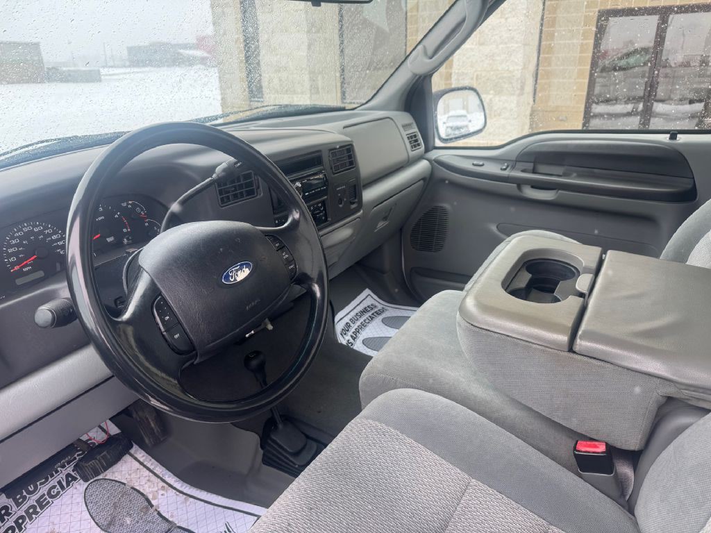 2004 Ford F-250 Image 9