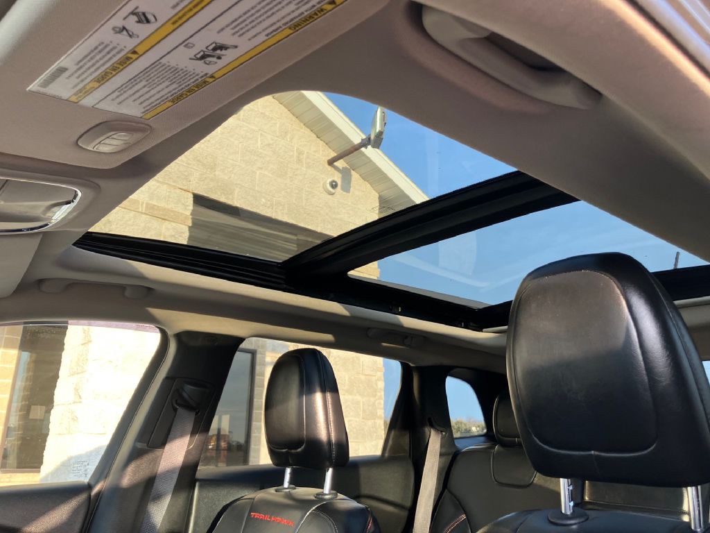 2014 Jeep Cherokee Image 8