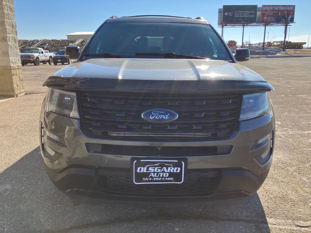 2017 Ford Explorer Image 5