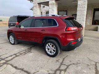 2017 Jeep Cherokee Image 3