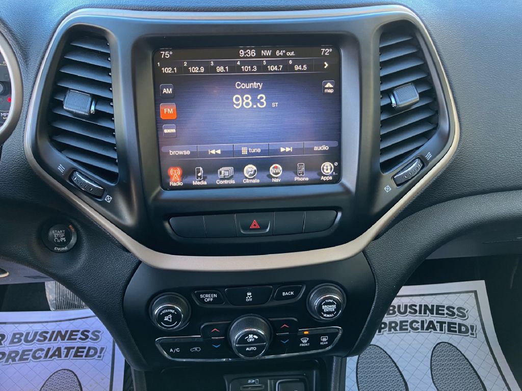 2015 Jeep Cherokee Image 8