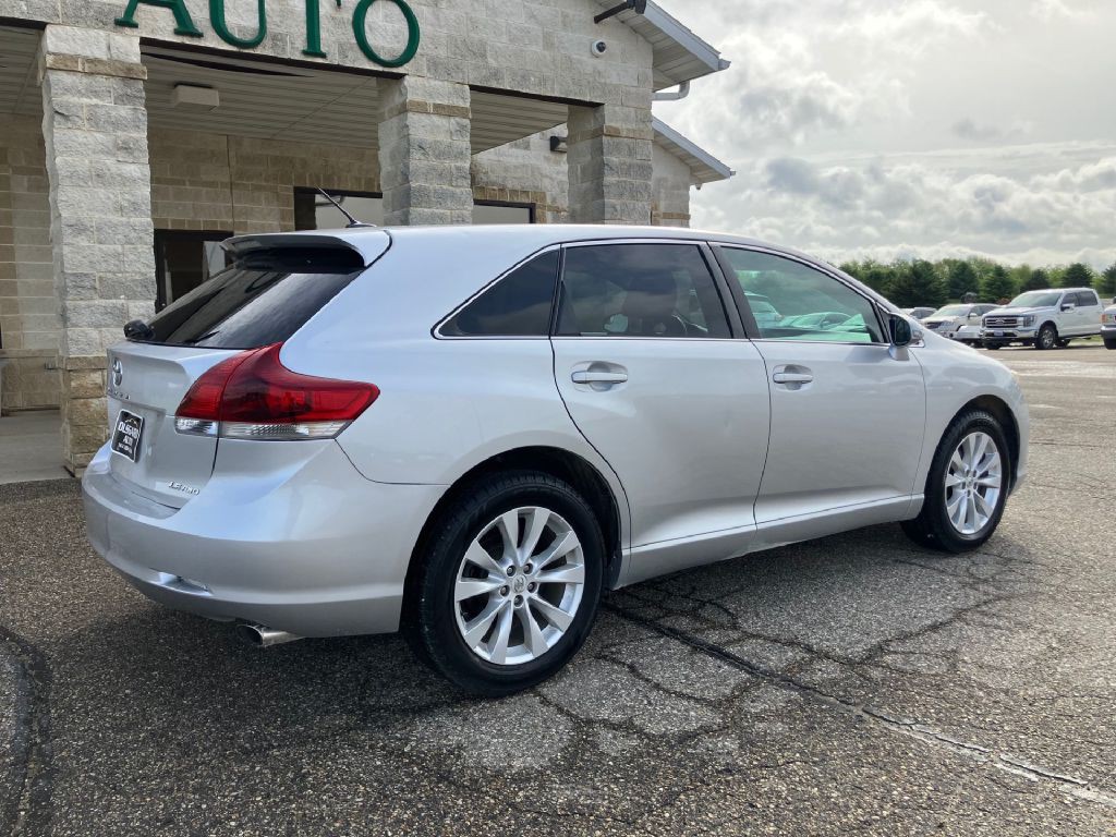 2013 Toyota Venza Image 2