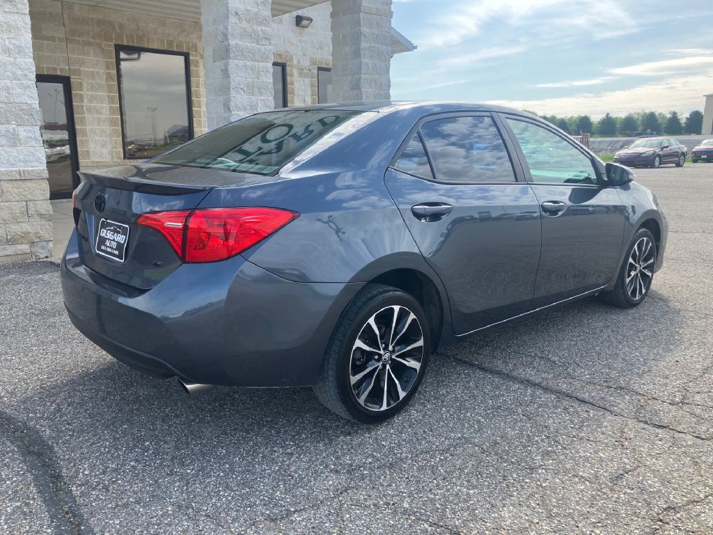 2017 Toyota Corolla Image 2