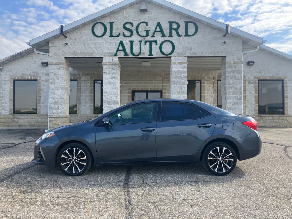 2017 Toyota Corolla Image 11