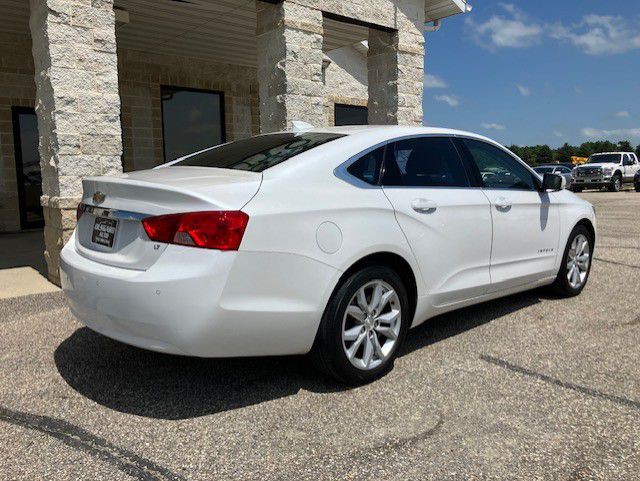 2016 Chevrolet Impala Image 2