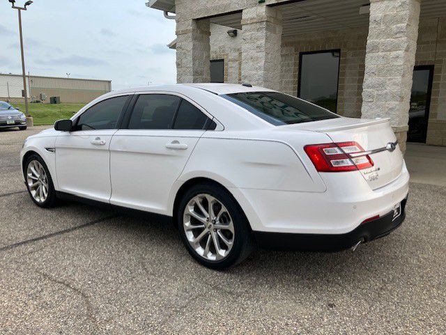 2018 Ford Taurus Image 4