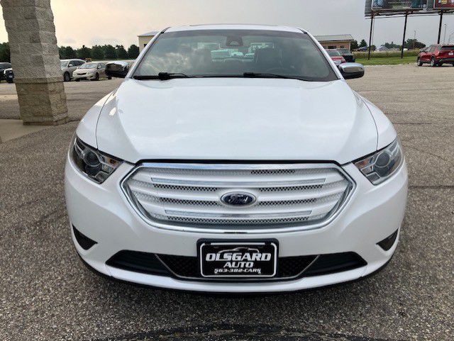 2018 Ford Taurus Image 5