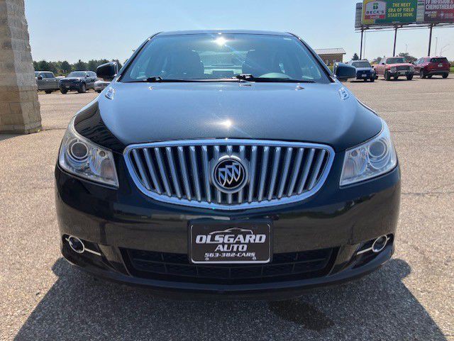 2010 Buick Lacrosse Image 5