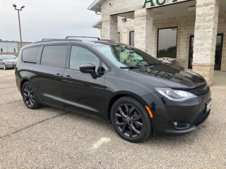 Image for 2018 Chrysler Pacifica Touring L Plus ID: 7695906