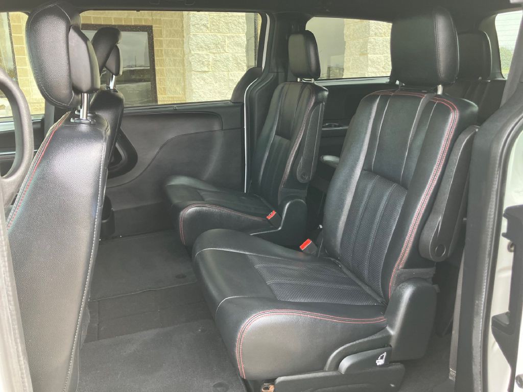 2018 Dodge Grand Caravan Image 9