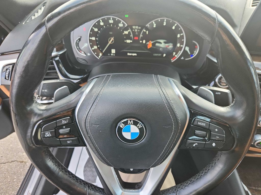 2018 BMW 5 Series Image 15