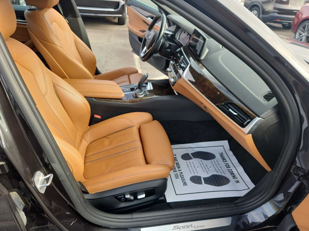 2018 BMW 5 Series Image 22