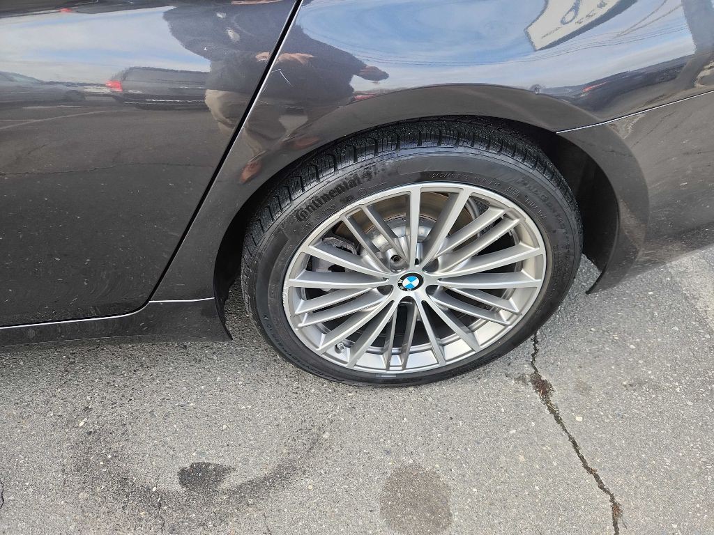 2018 BMW 5 Series Image 28