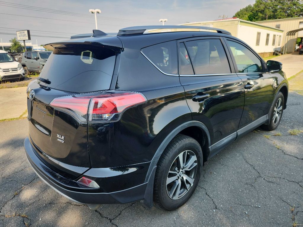 2018 Toyota Rav4 Image 4