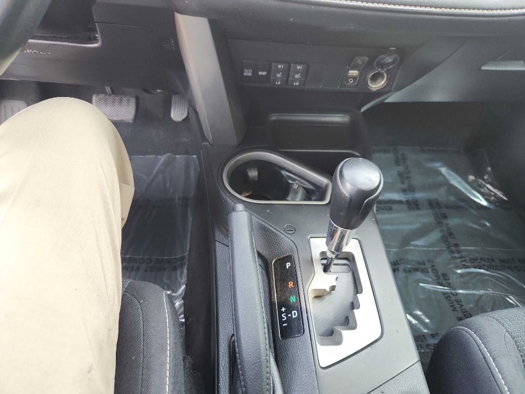 2018 Toyota Rav4 Image 13
