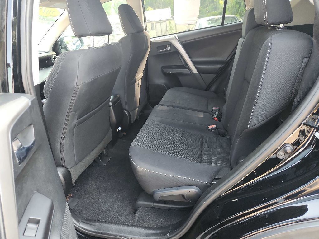 2018 Toyota Rav4 Image 21